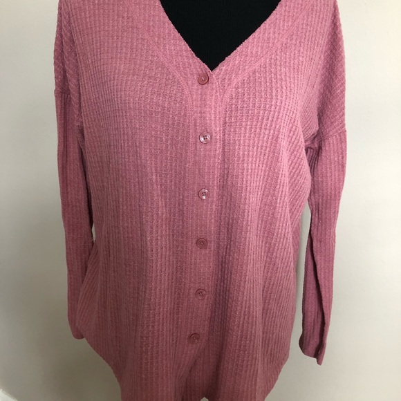 Rose button up thermal - Picture 1 of 3